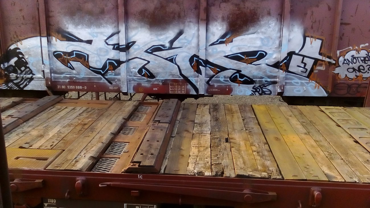 Graffiti Train in Niemcy - Photo by FR8SPOT - mets