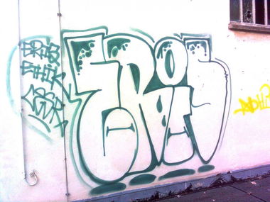 Graffiti Wall - Photo by FRMONE - ERIS, Ethik, Cesr (2k14)