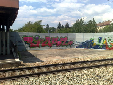 Graffiti Wall - Photo by FRMONE - Picsl