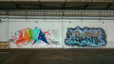 Graffiti Wall - Photo by FRMONE - laura, ruzki