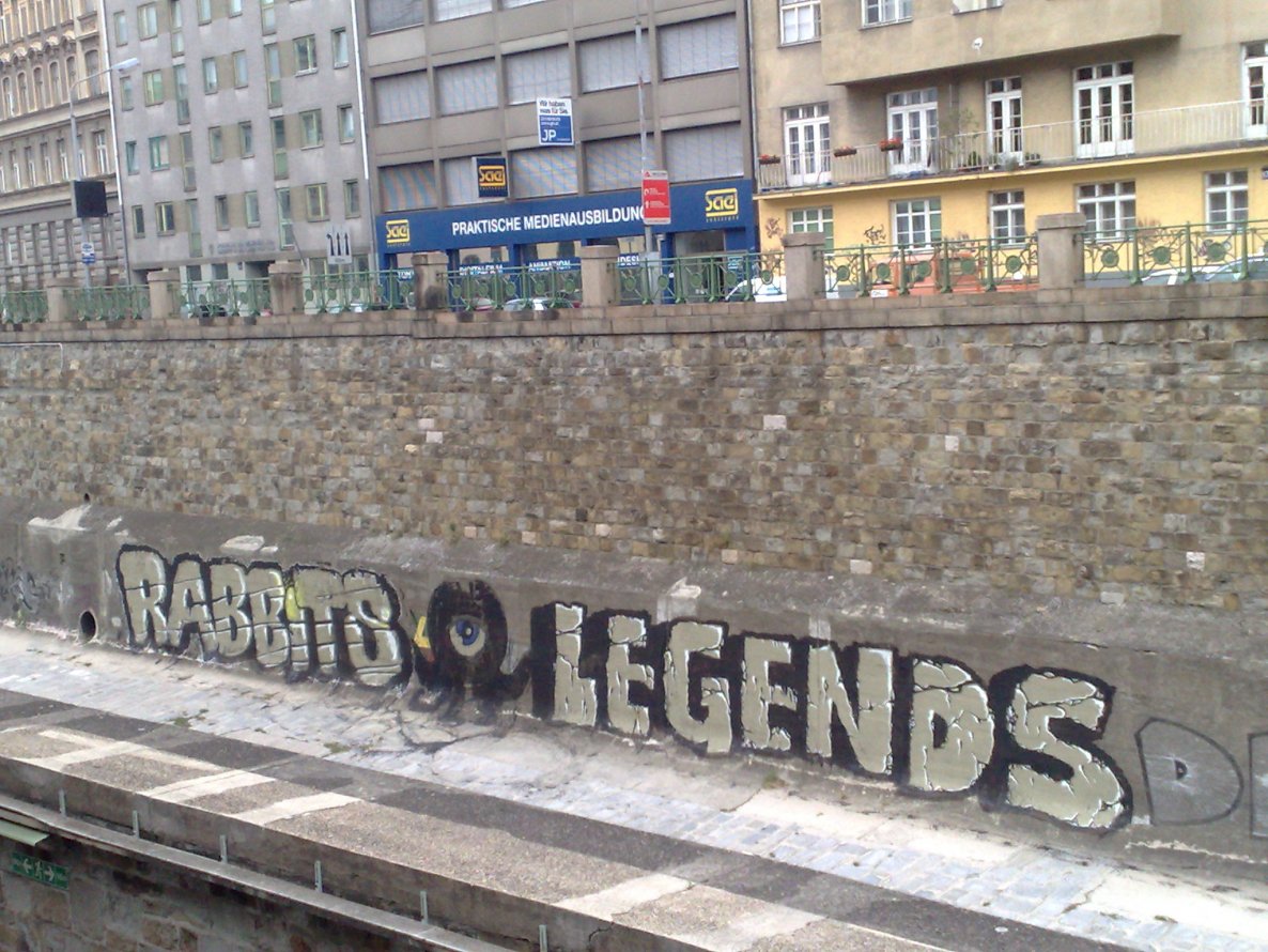 Graffiti Wall - Photo by FRMONE - Rabbits