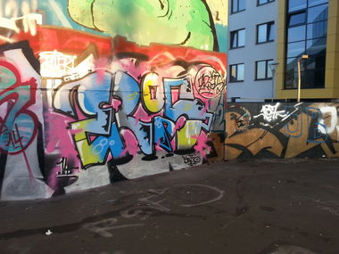Graffiti Wall - Photo by FRMONE - eris