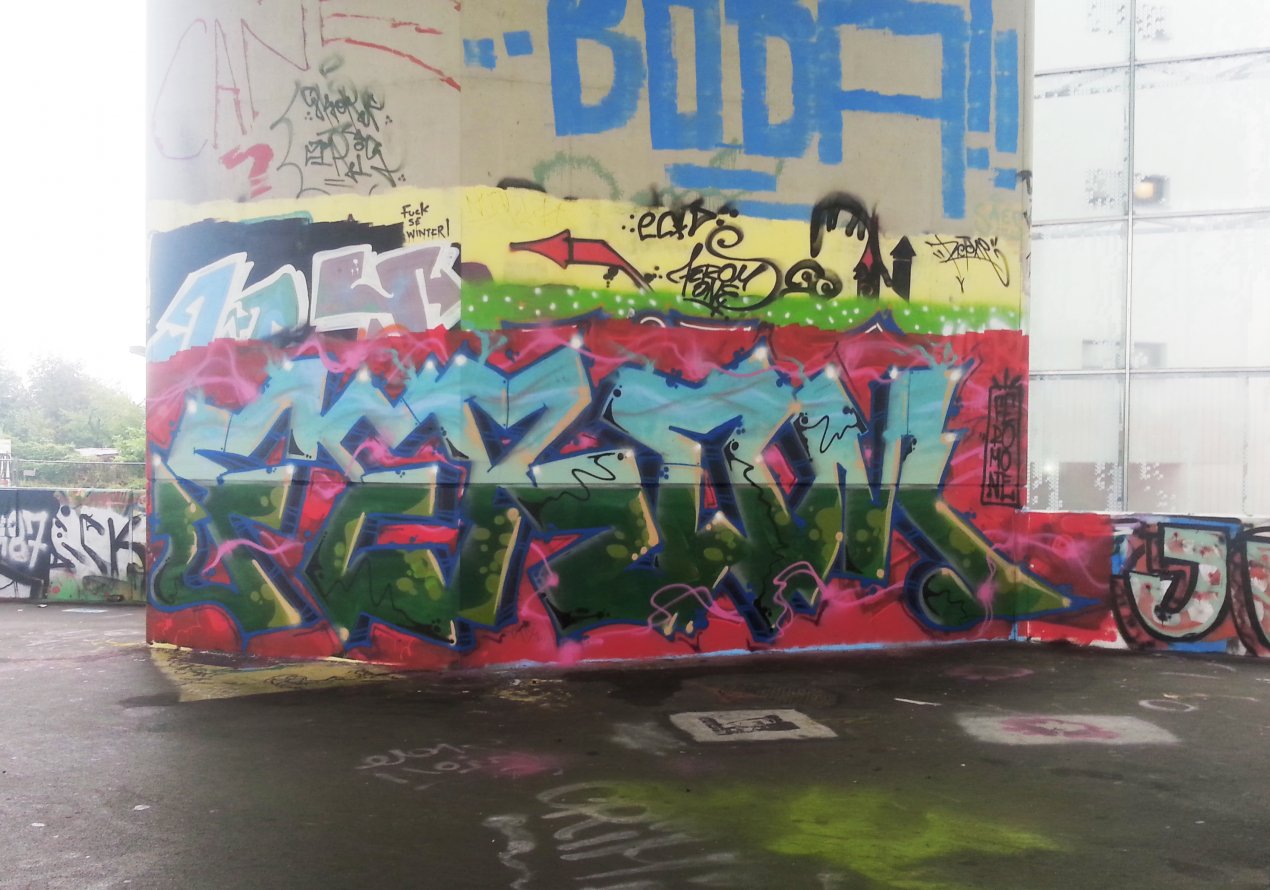 Graffiti Wall - Photo by FRMONE - FEROM