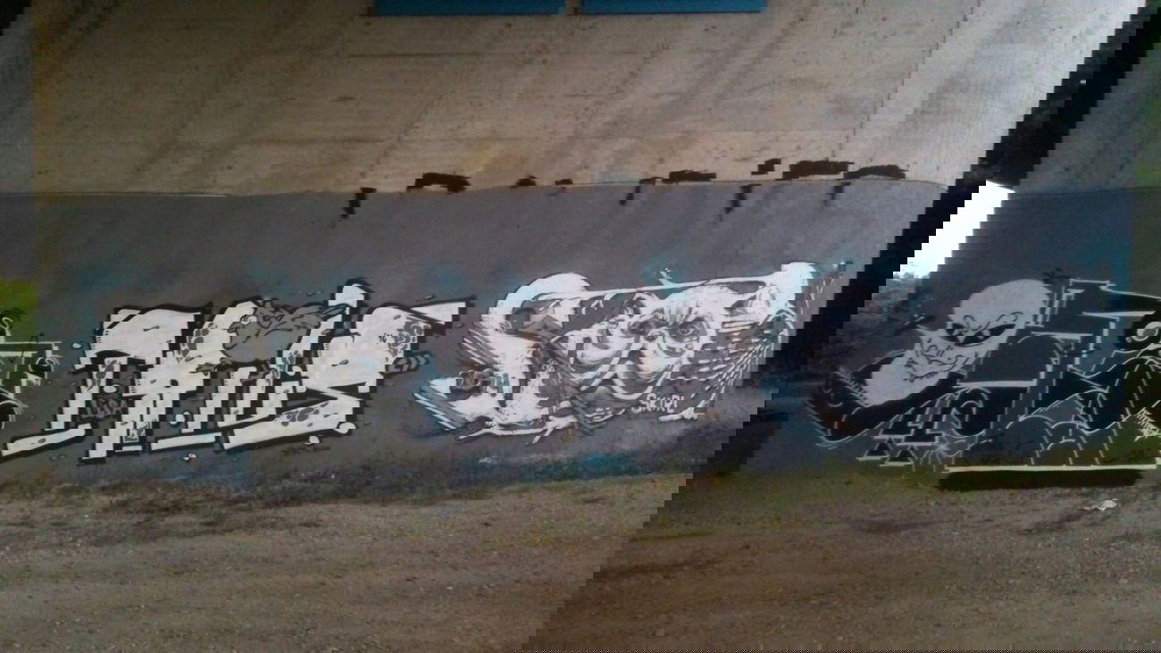 Graffiti Wall - Photo by FRMONE