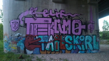 Graffiti Wall - Photo by FRMONE