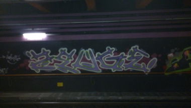 Graffiti Bombing in Wien - Photo by FRMONE - zeuge