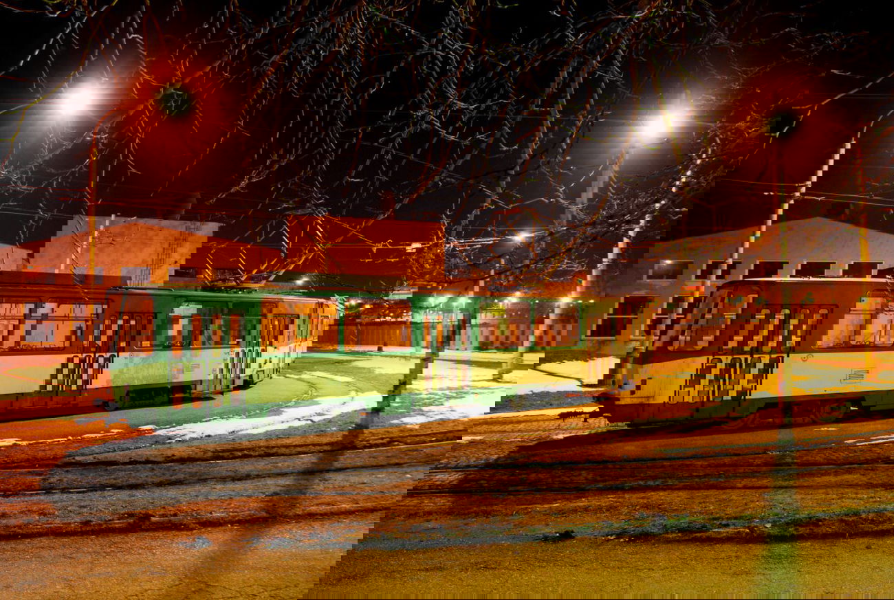 Graffiti Artwork - Photo by FROMHEROTOZERO