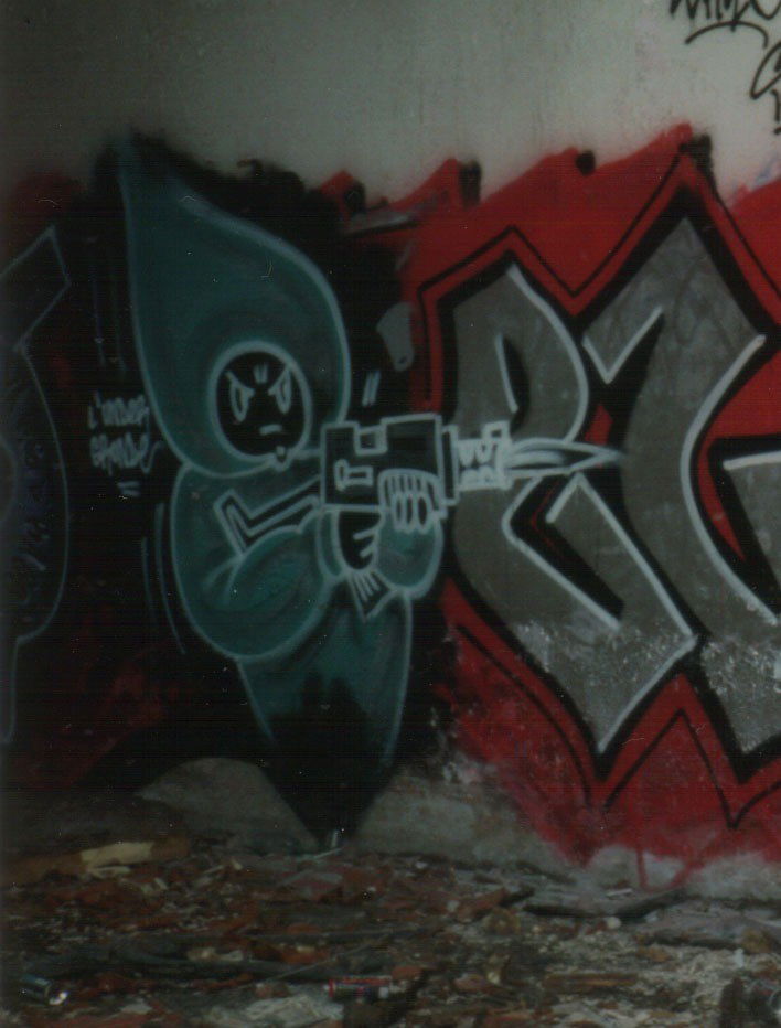 Graffiti Wall - Photo by FURAX - FURAX