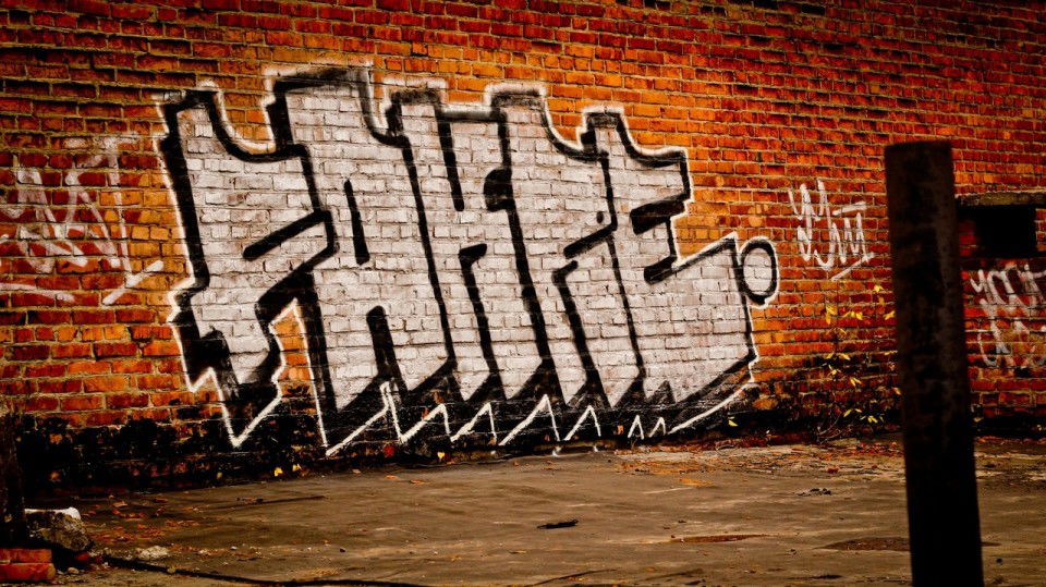 Graffiti Bombing - Photo by Fakre - Fakre (2012)