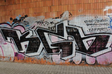 Graffiti Bombing - Photo by FameBalken