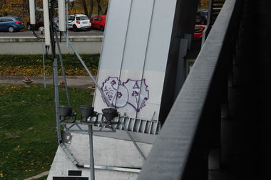 Graffiti Bombing - Photo by FameBalken