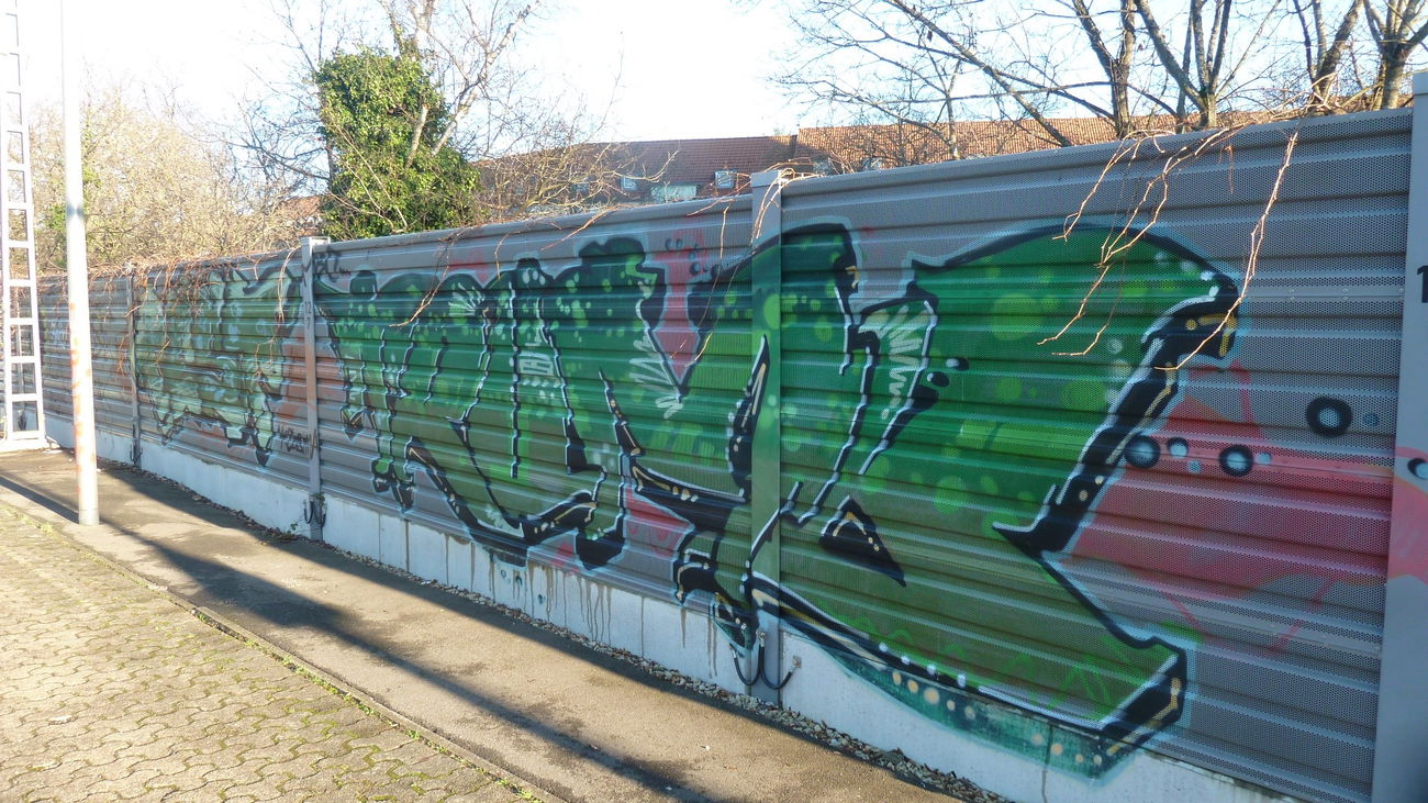 Graffiti Bombing - Photo by FameBalken