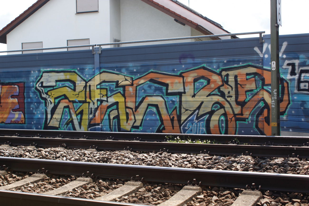 Graffiti Bombing - Photo by FameBalken