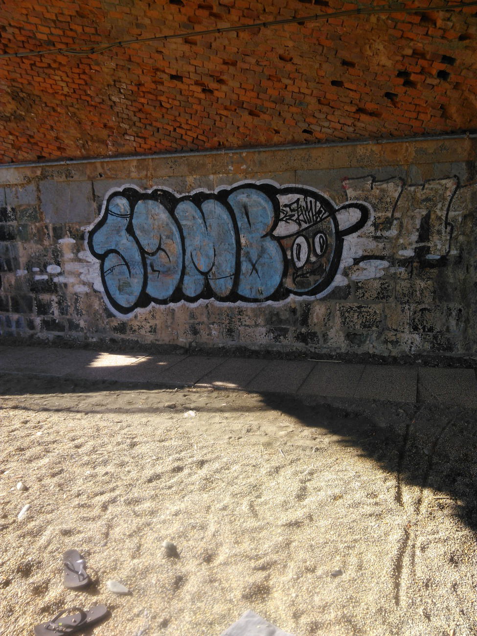 Graffiti Bombing - Photo by FameBalken