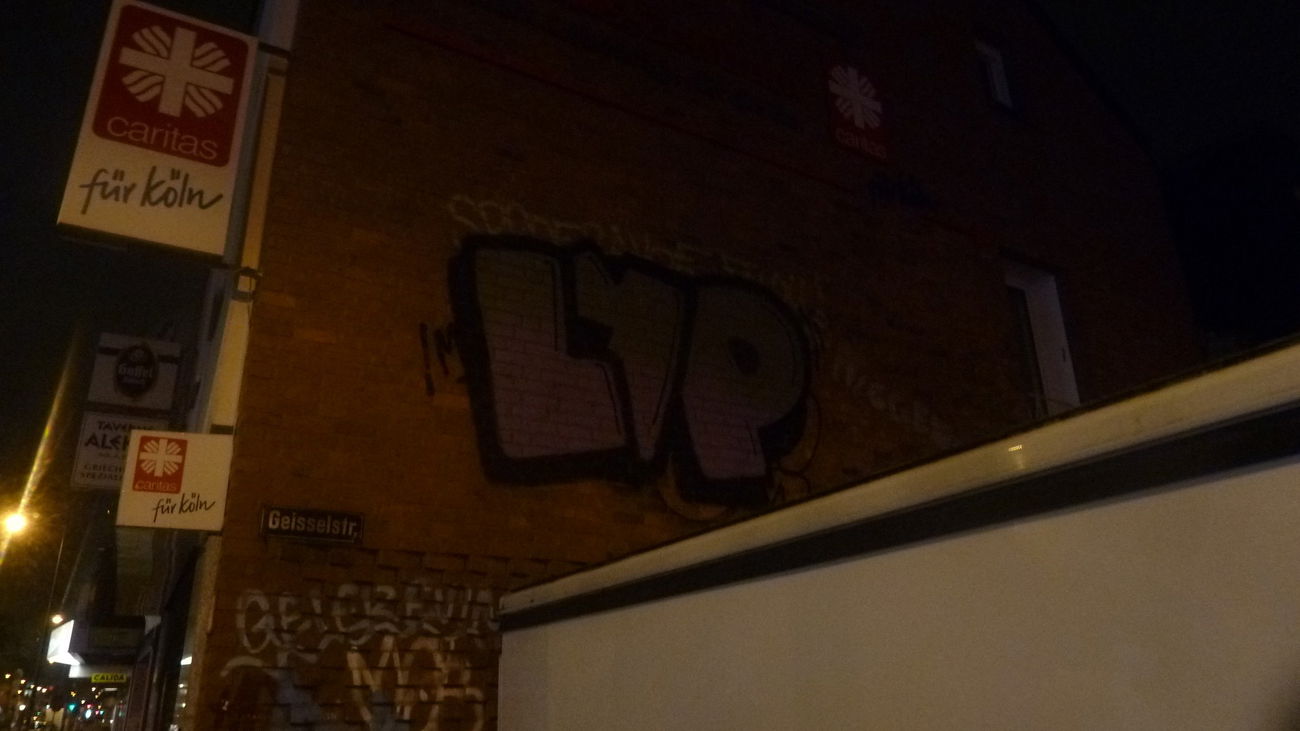 Graffiti Bombing - Photo by FameBalken