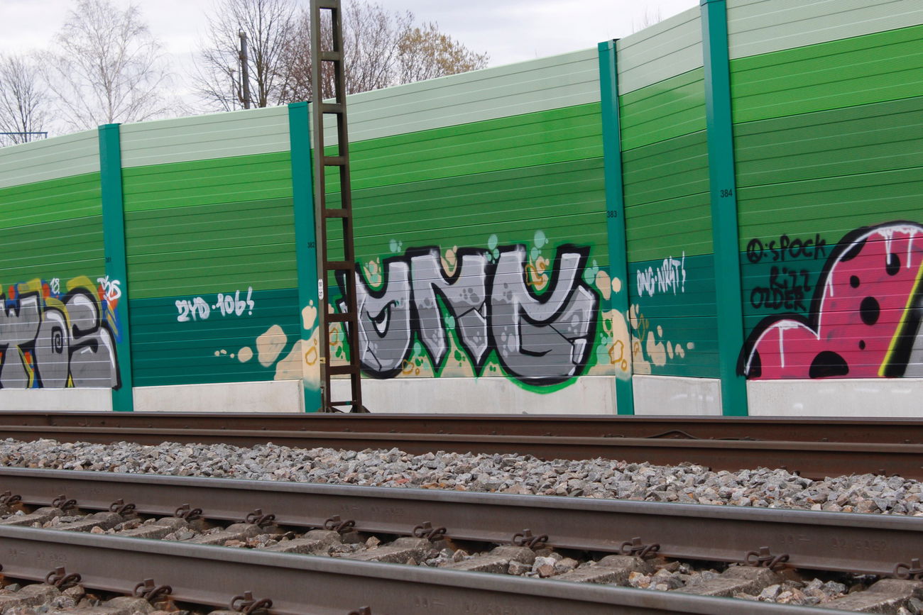 Graffiti Bombing - Photo by FameBalken