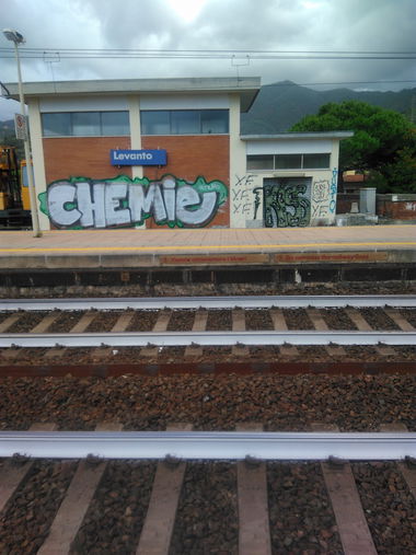 Graffiti Bombing - Photo by FameBalken