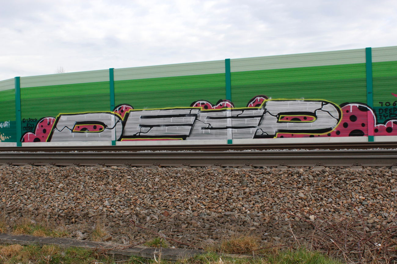 Graffiti Bombing - Photo by FameBalken