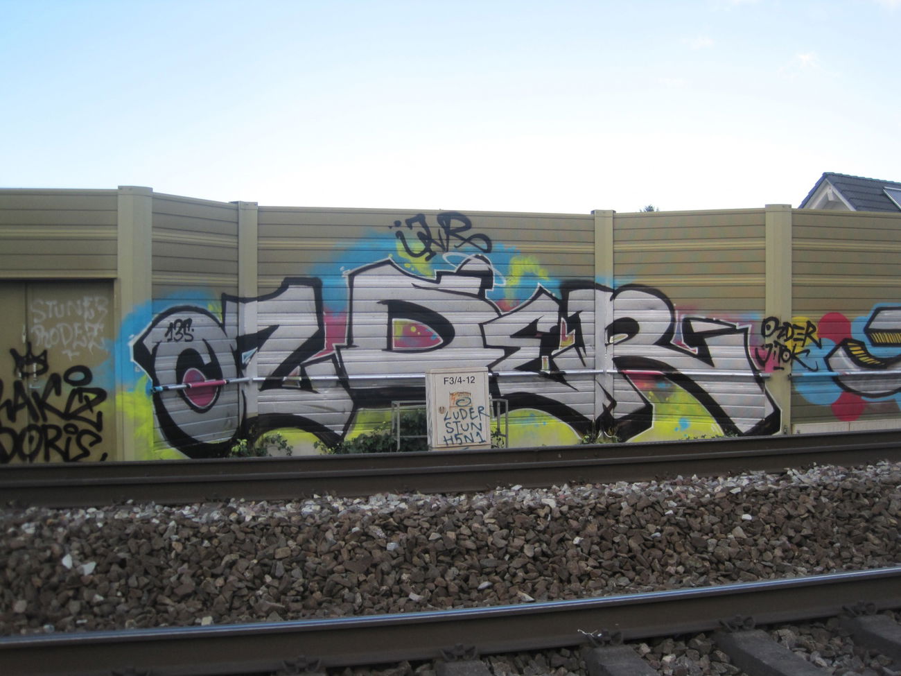 Graffiti Bombing - Photo by FameBalken