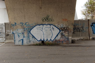 Graffiti Bombing - Photo by FameBalken