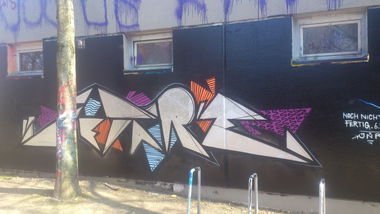 Graffiti Wall - Photo by FameBalken