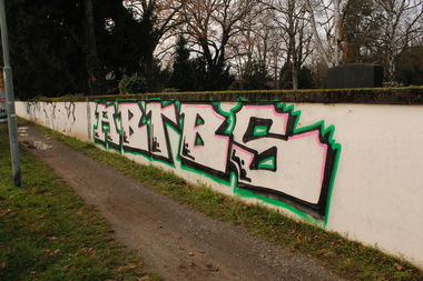 Graffiti Bombing - Photo by FameBalken