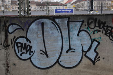 Graffiti Bombing - Photo by FameBalken