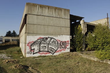 Graffiti Wall - Photo by FameBalken