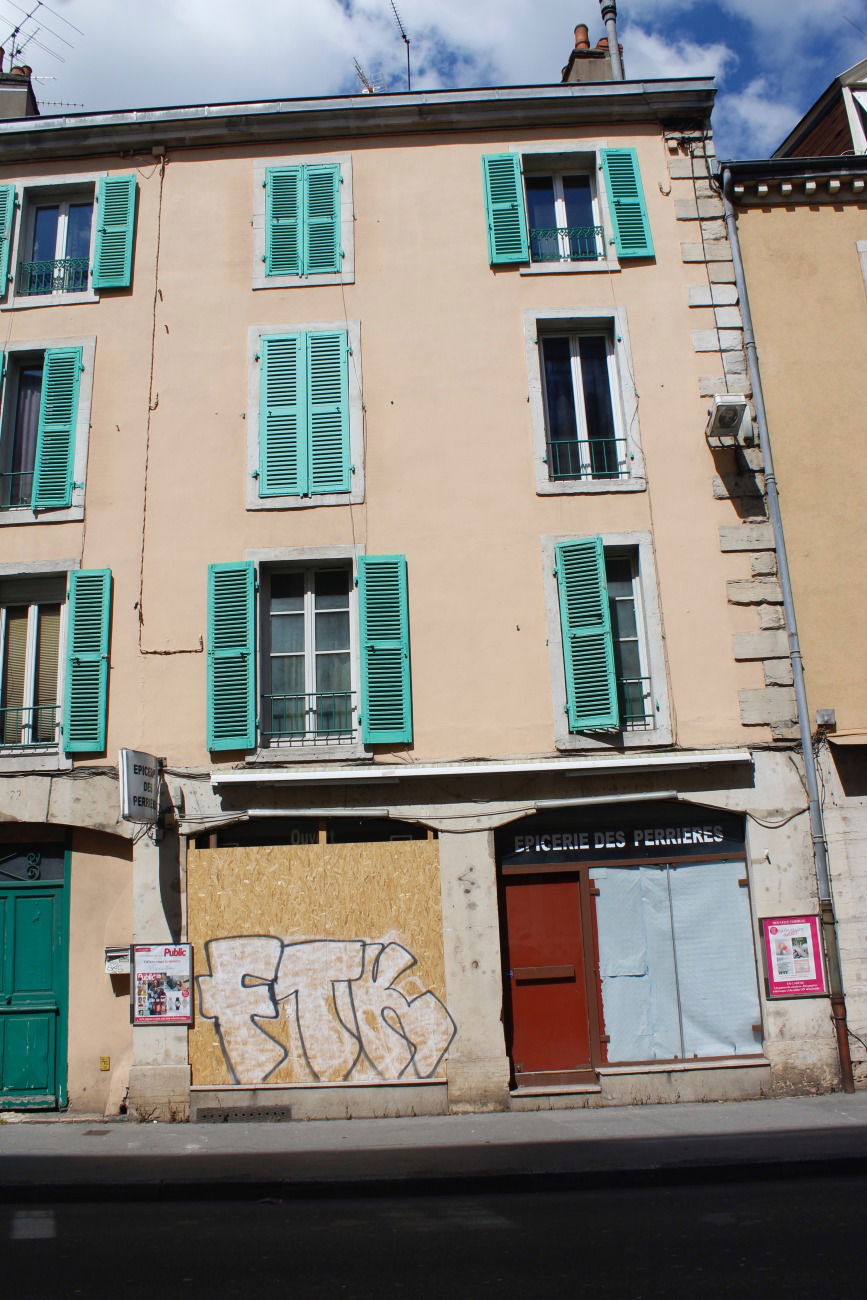 Graffiti Bombing - Photo by FameBalken