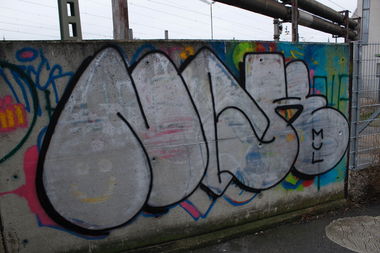 Graffiti Bombing - Photo by FameBalken