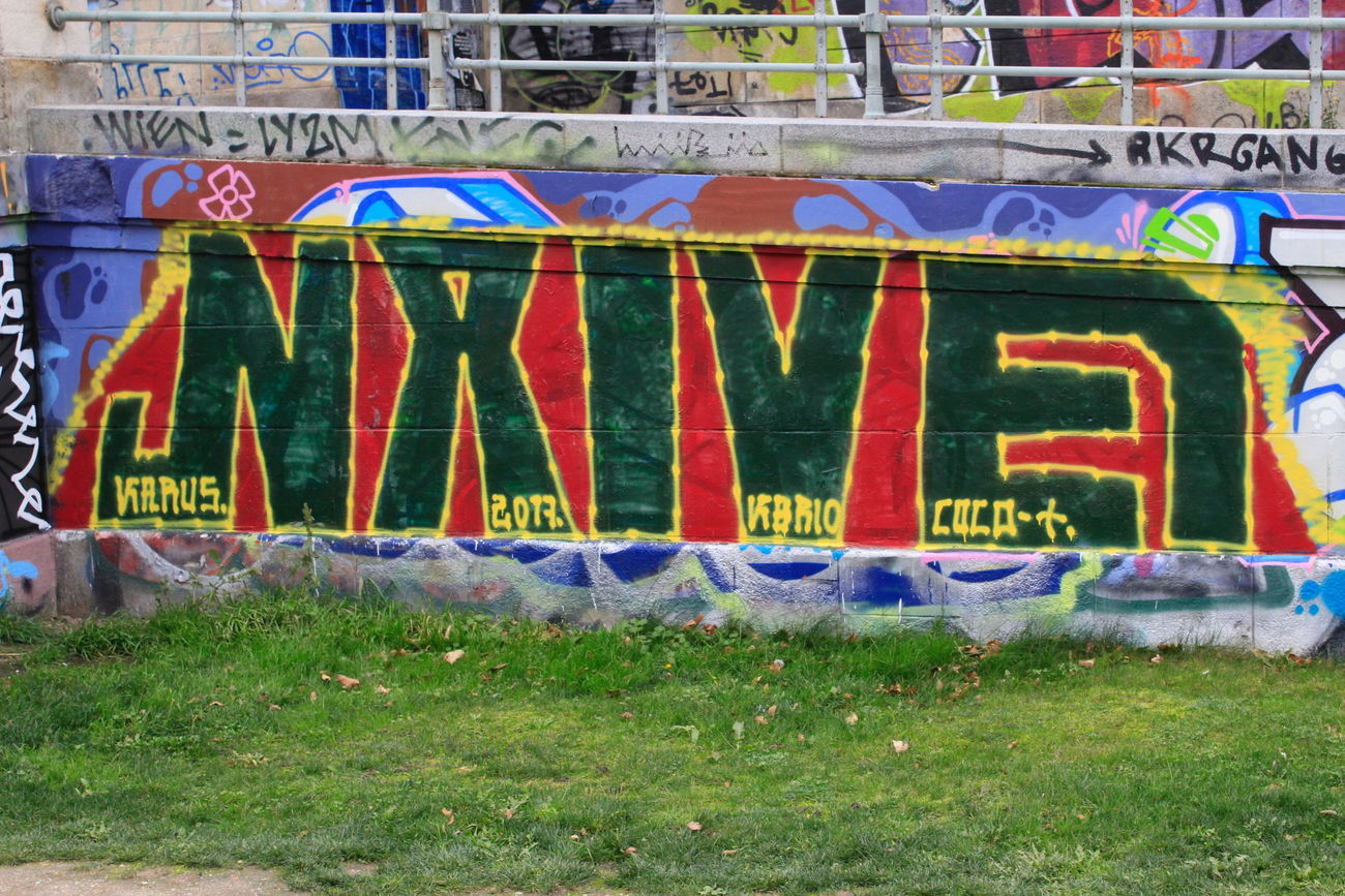 Graffiti Bombing - Photo by FameBalken