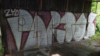 Graffiti Bombing - Photo by FameBalken