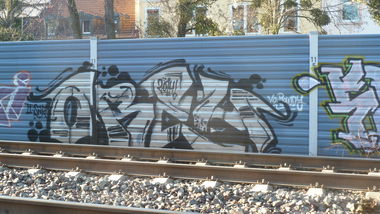 Graffiti Bombing - Photo by FameBalken