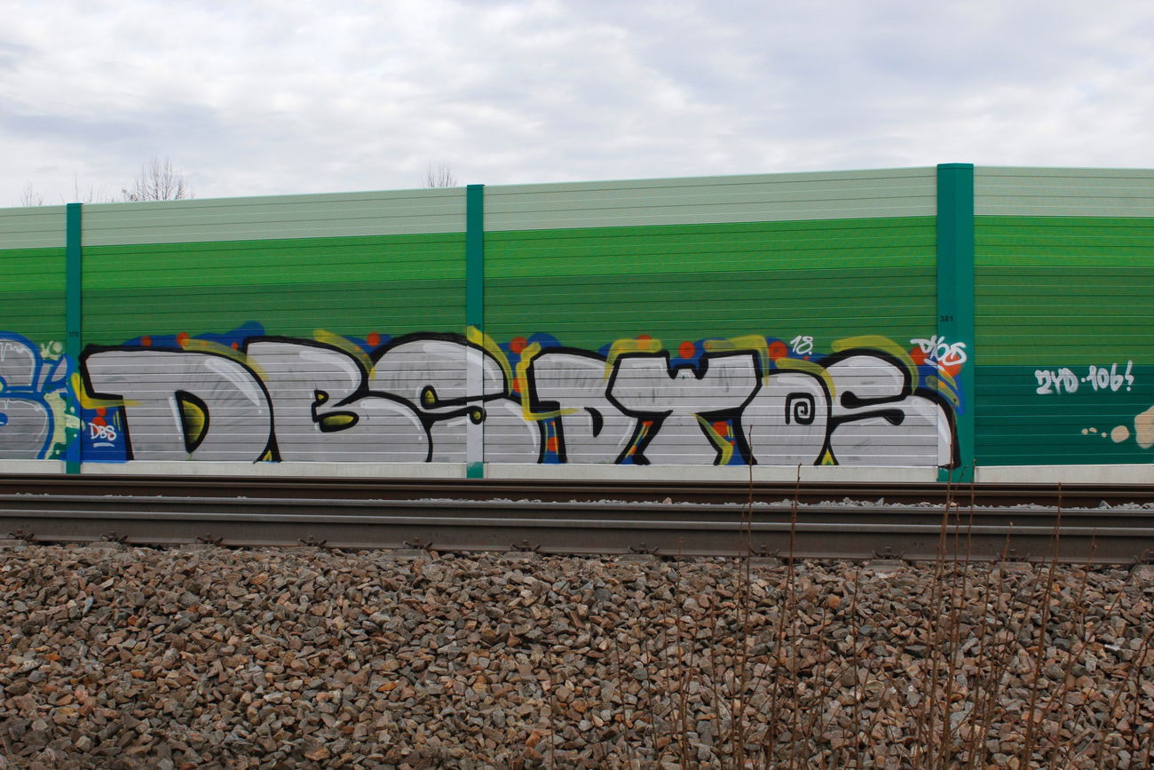 Graffiti Bombing - Photo by FameBalken