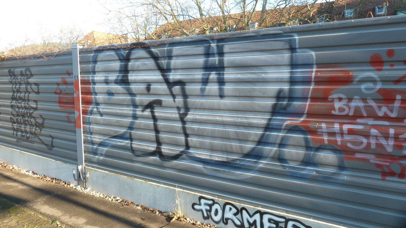 Graffiti Bombing - Photo by FameBalken