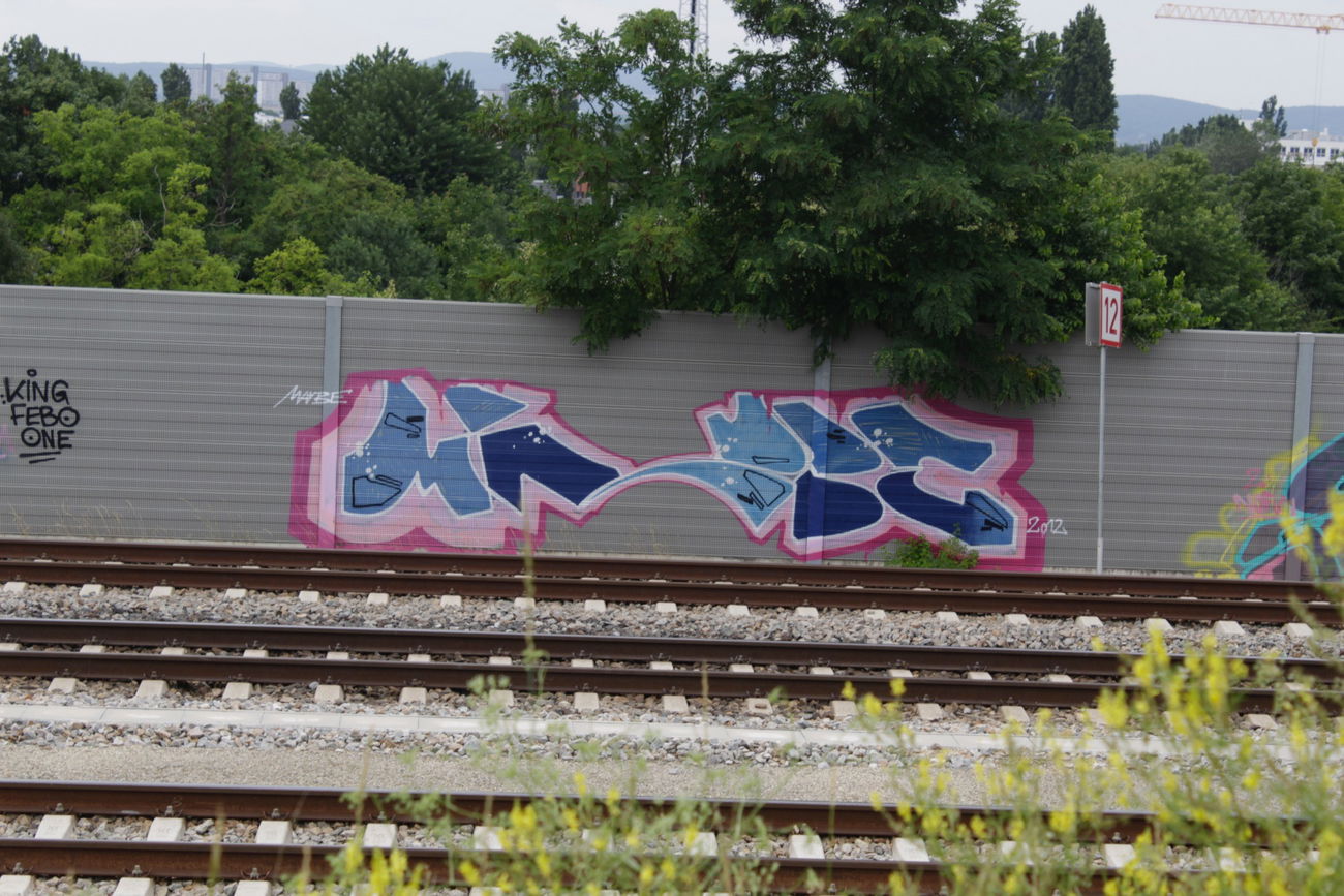 Graffiti Bombing - Photo by FameBalken