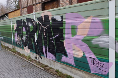 Graffiti Bombing - Photo by FameBalken
