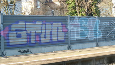 Graffiti Bombing - Photo by FameBalken