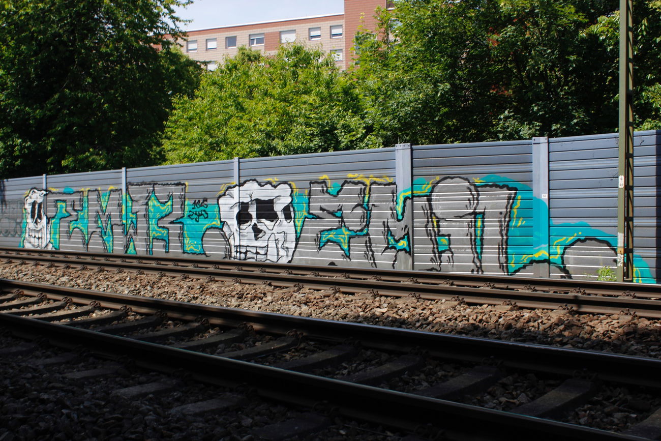 Graffiti Bombing - Photo by FameBalken