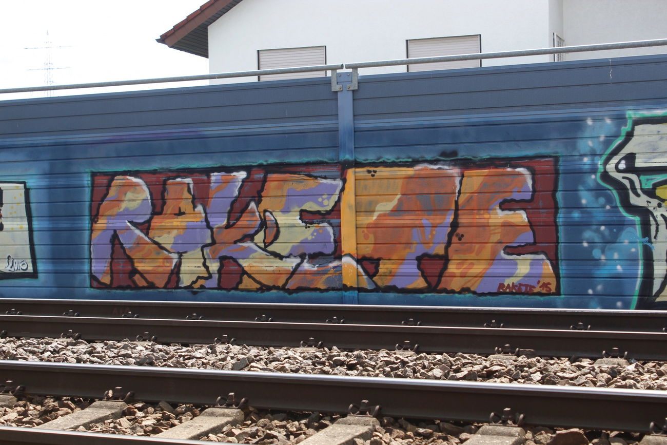 Graffiti Bombing - Photo by FameBalken