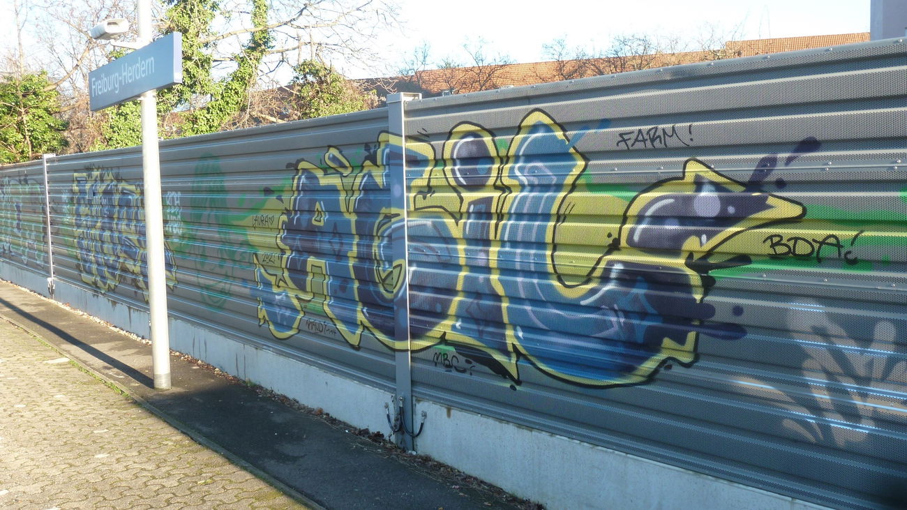 Graffiti Bombing - Photo by FameBalken