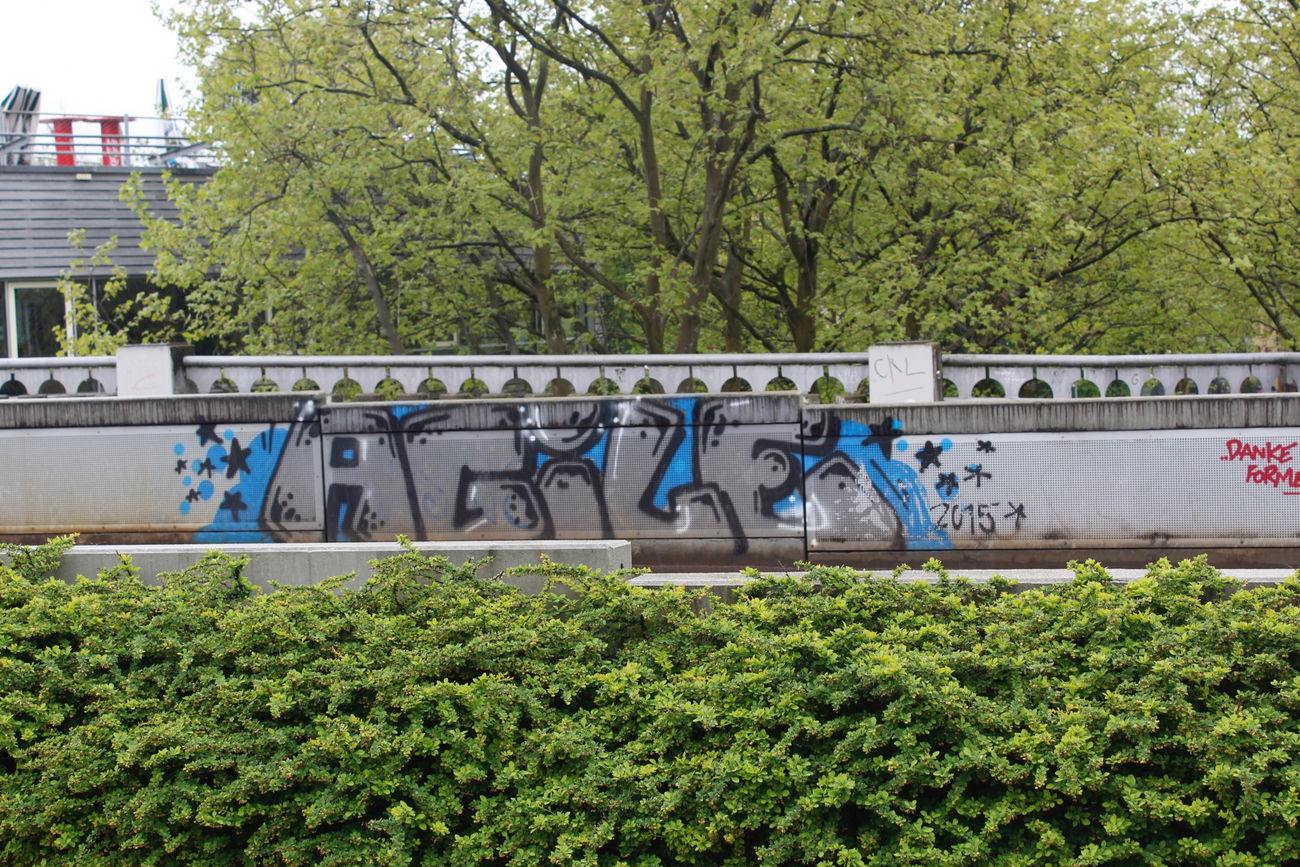 Graffiti Bombing - Photo by FameBalken