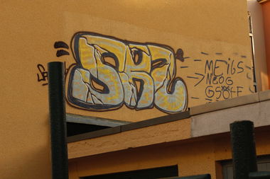 Graffiti Bombing - Photo by FameBalken
