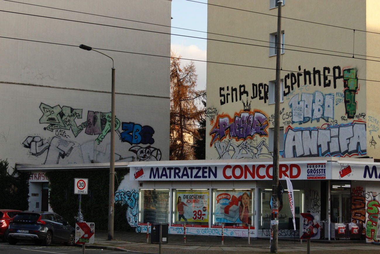 Graffiti Bombing - Photo by FameBalken