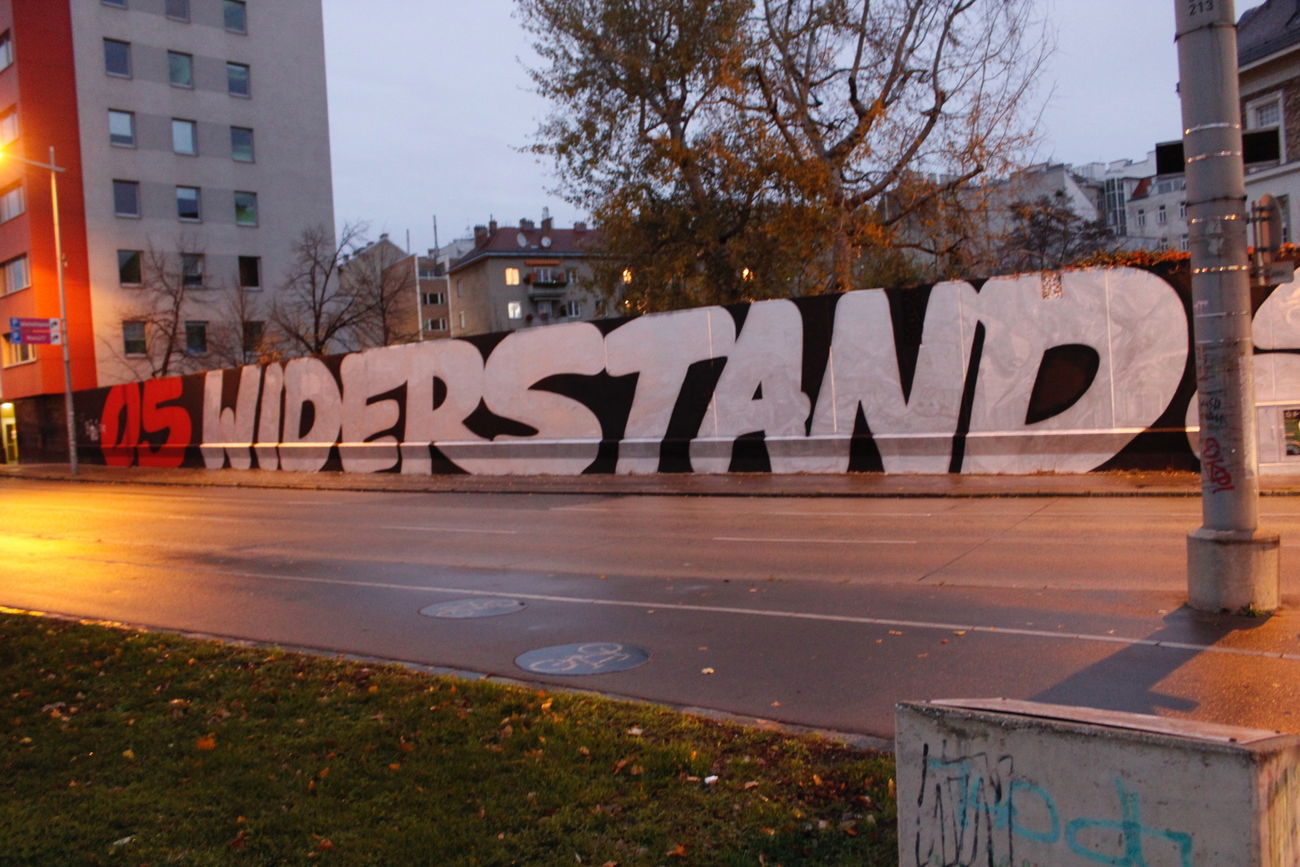 Graffiti Wall - Photo by FameBalken