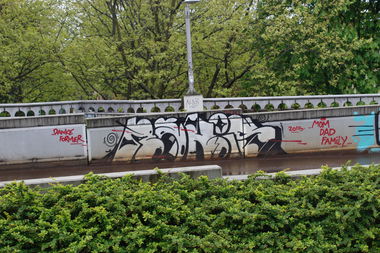 Graffiti Bombing - Photo by FameBalken