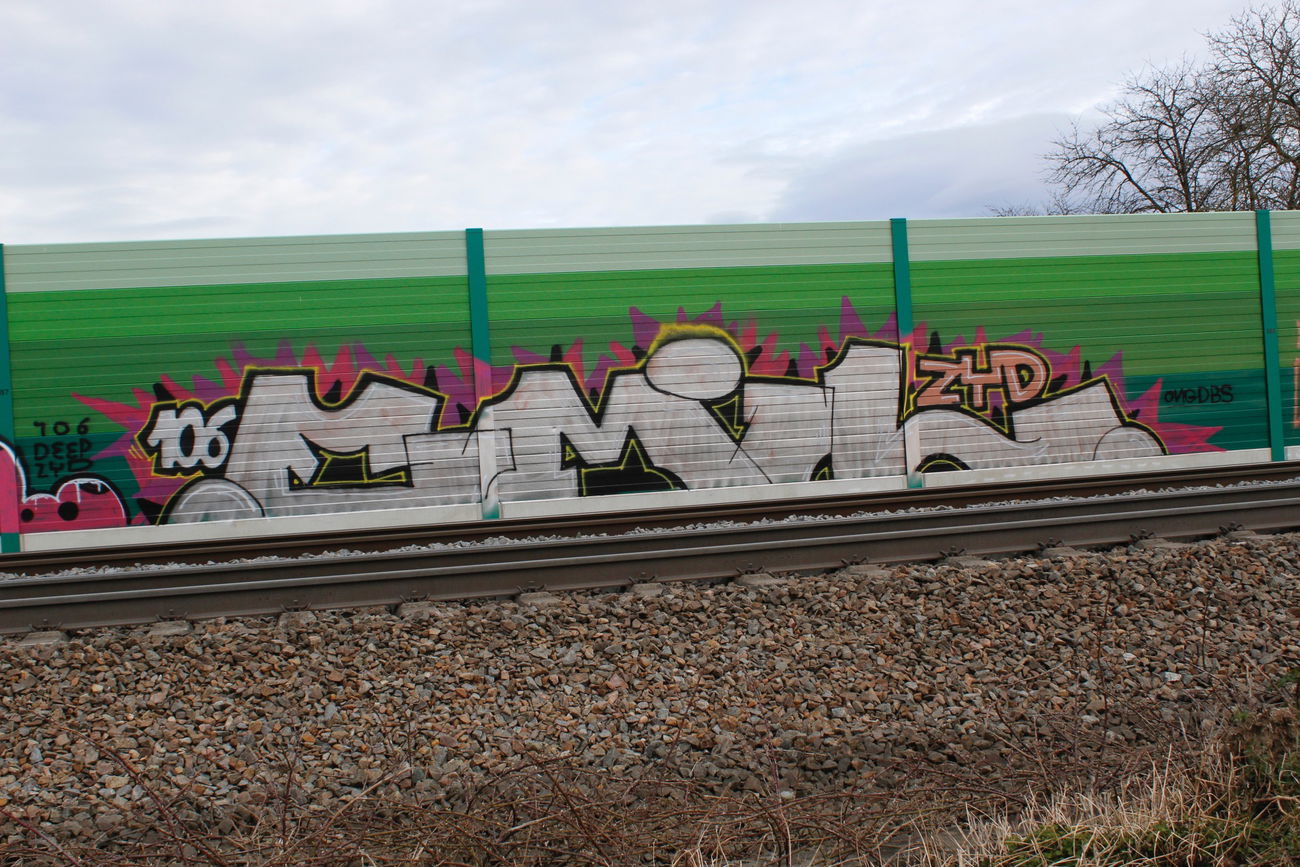 Graffiti Bombing - Photo by FameBalken