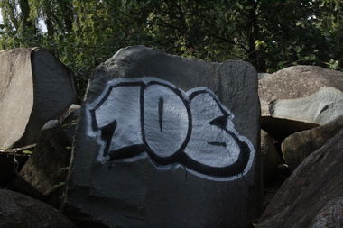 Graffiti Bombing - Photo by FameBalken