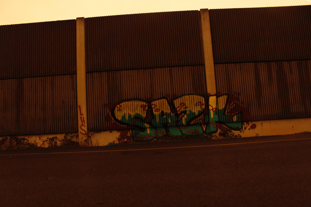 Graffiti Bombing - Photo by FameBalken