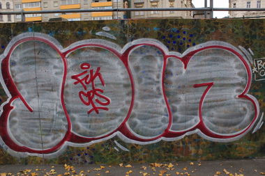 Graffiti Bombing - Photo by FameBalken